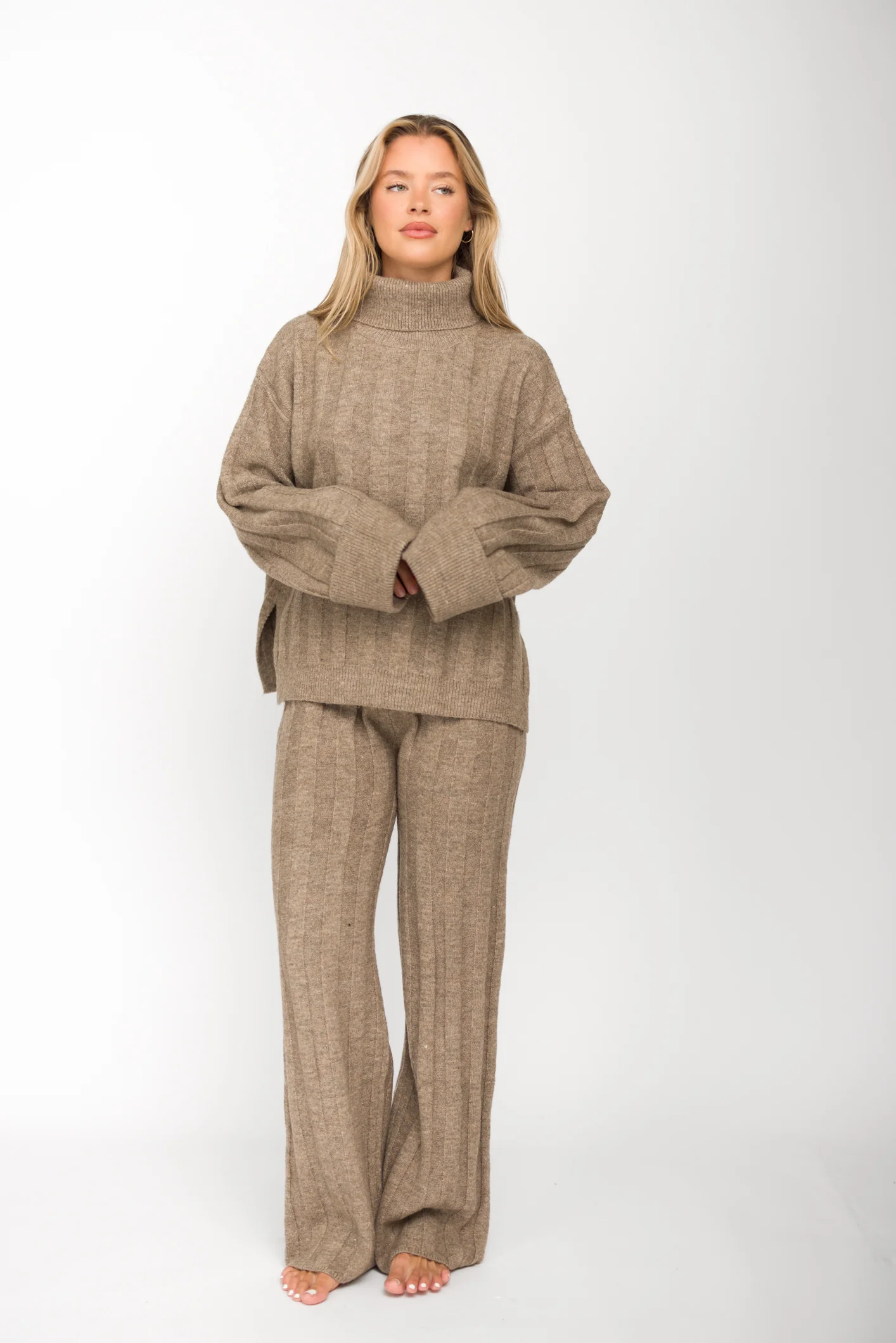 Kai Thick Ribbed Knit Two Piece Sweater Set in Taupe - Directfux