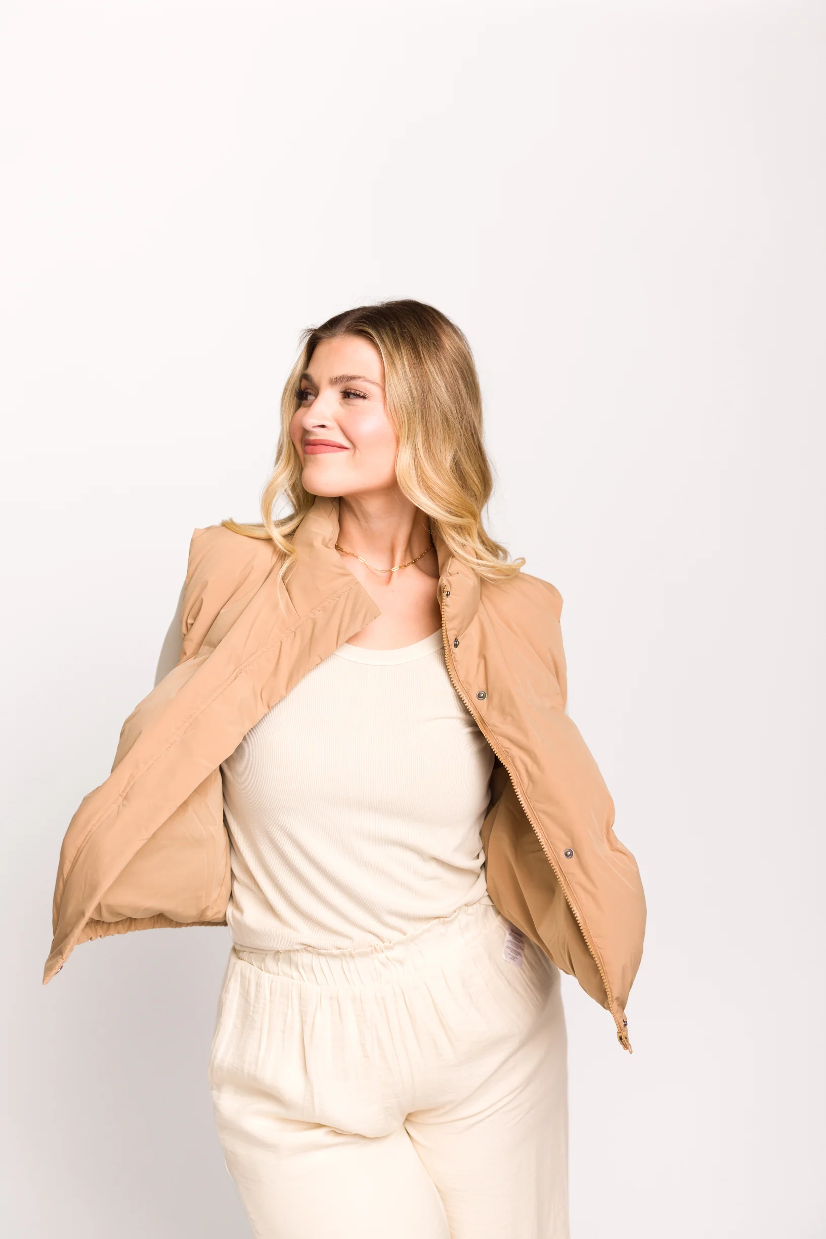 Aspen Vest in Tannin - Directfux