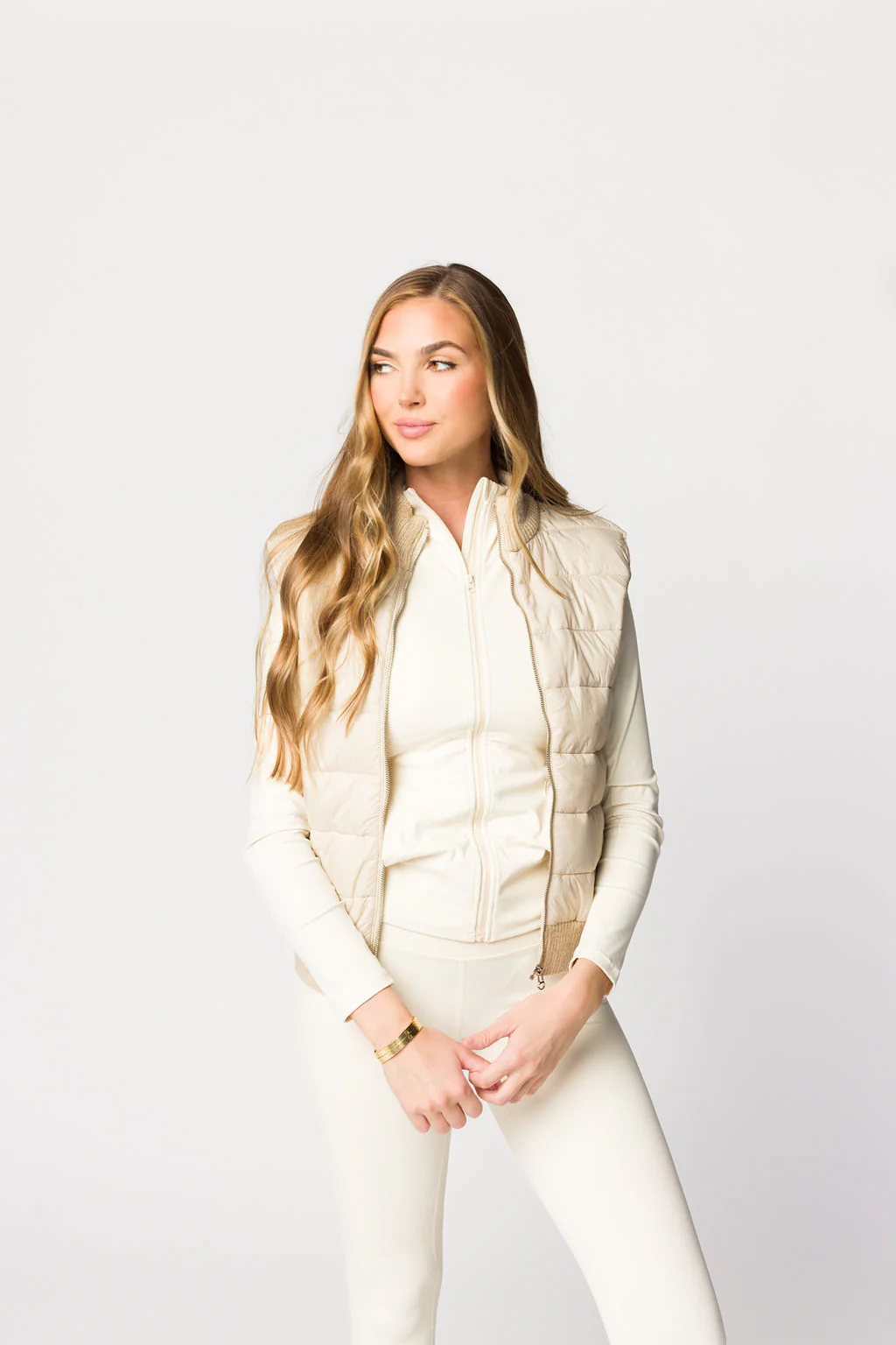 Miley Puffer Vest in Light Taupe - Directfux