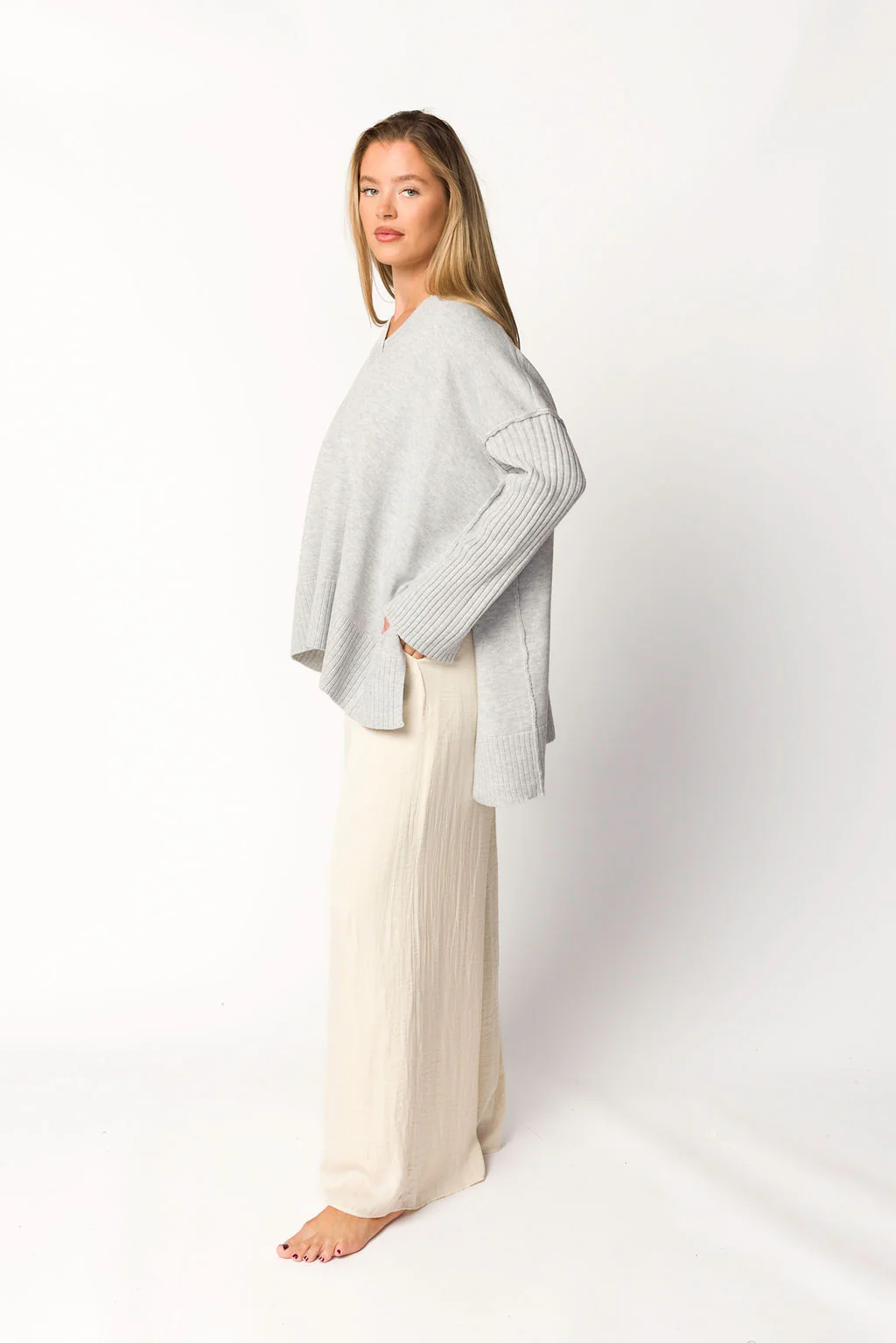 Paisley V-Neck Sweater in Heather Grey - Directfux